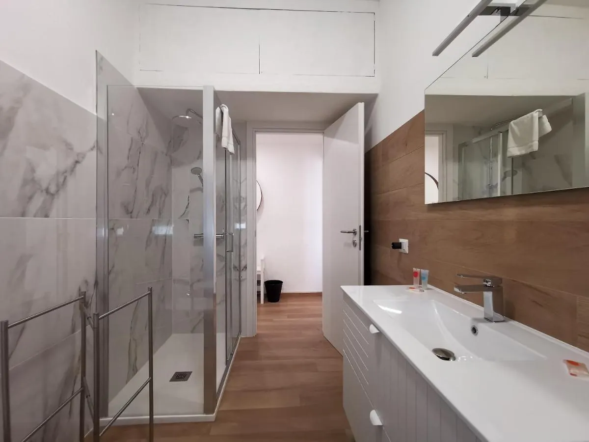 Appartamento L'Arche Comfort & Relax - House In The Trees Milano