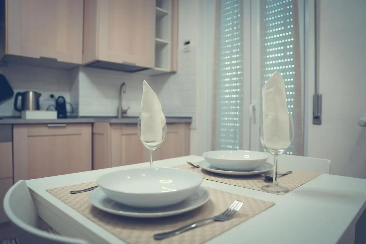 Appartamento L'Arche Comfort & Relax - House In The Trees Milano